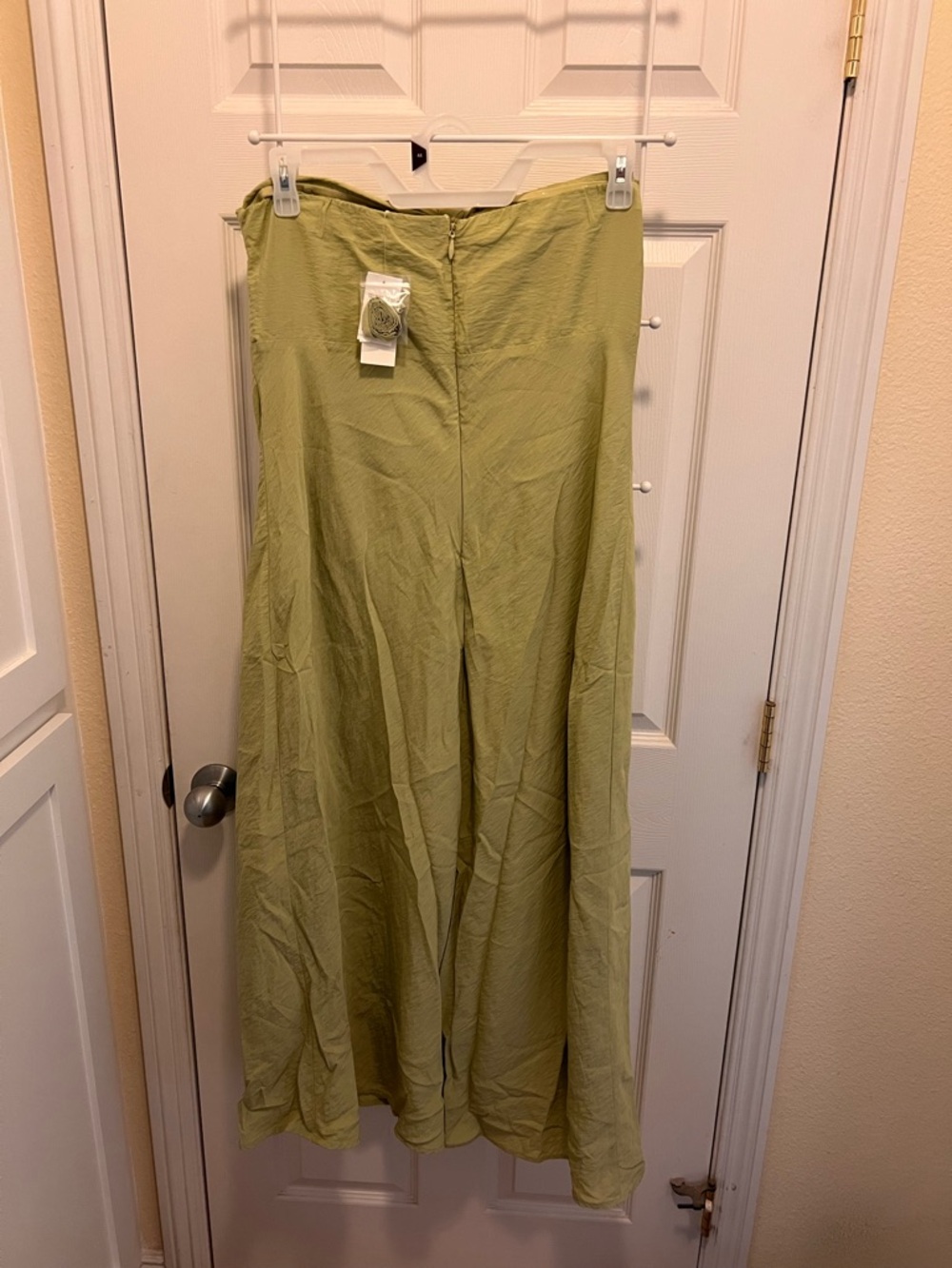 Abercrombie & Fitch Strapless Twist-Front Maxi Dress - Sage Green - Picture 7 of 8